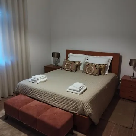 Moradia Gemea 2 Em Herdade Santa Marta Willa Zebreira